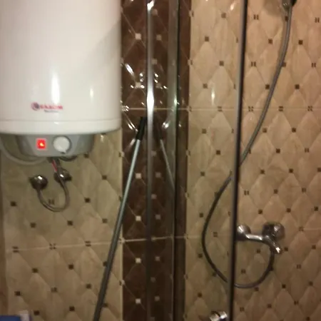 Apartment Vase With Pool