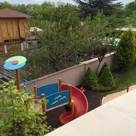 Vase With Pool Apartment Ravda