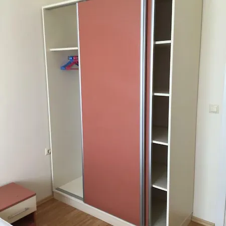 Vase With Pool Apartment