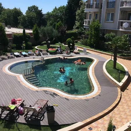 Apartment Vase With Pool Ravda